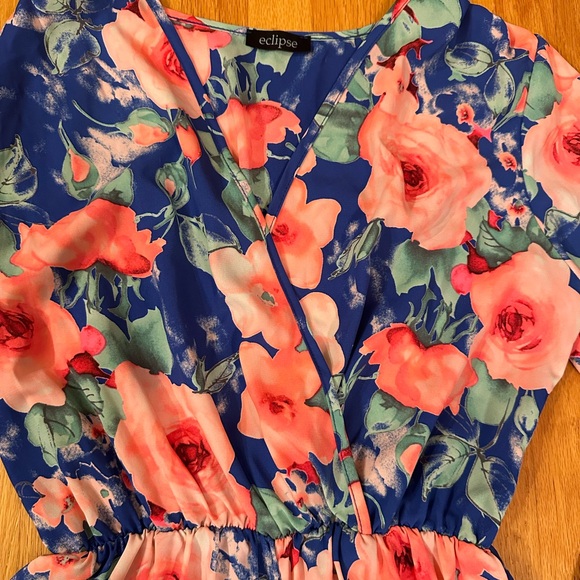 Eclipse - Royal Blue and Pink Floral Long Sleeve V-Neck Shorts Romper - US M - Picture 6 of 9